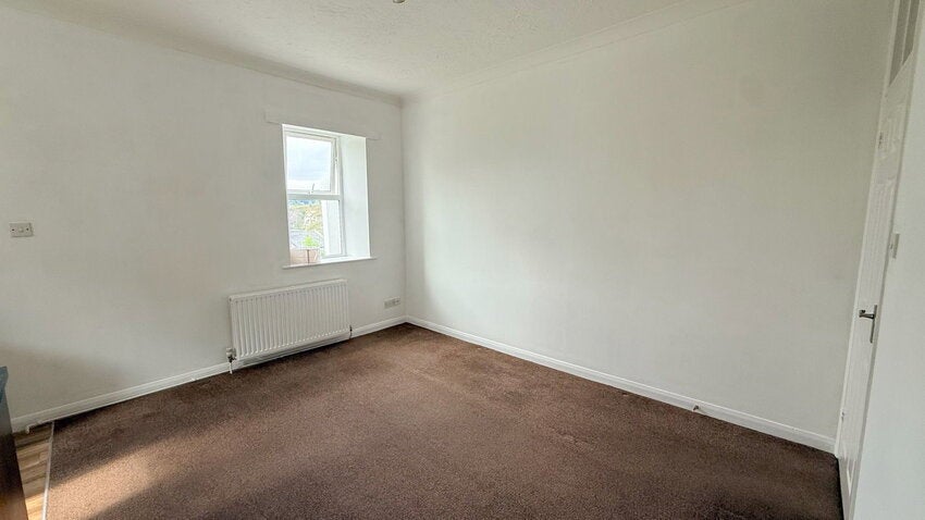 Flat Thurlow Road in Torquay