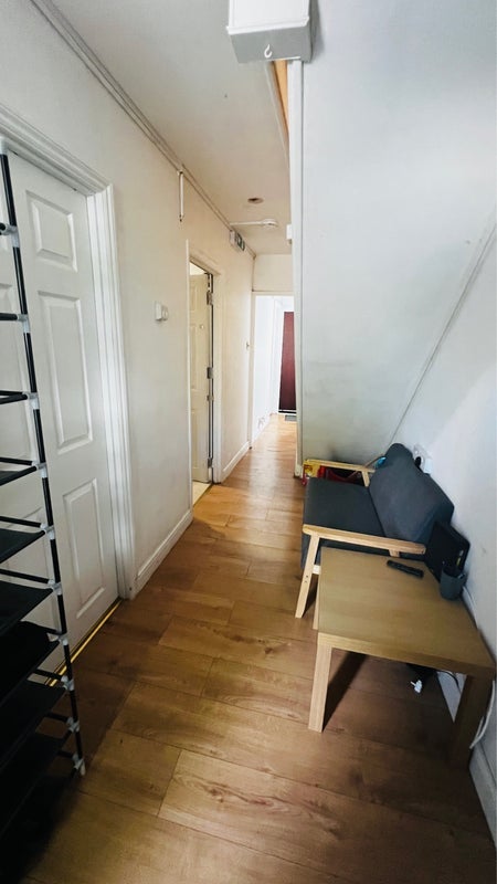 Room Cheval Street in Greater London