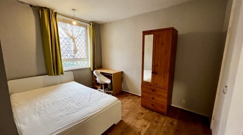 Room Cheval Street in Greater London