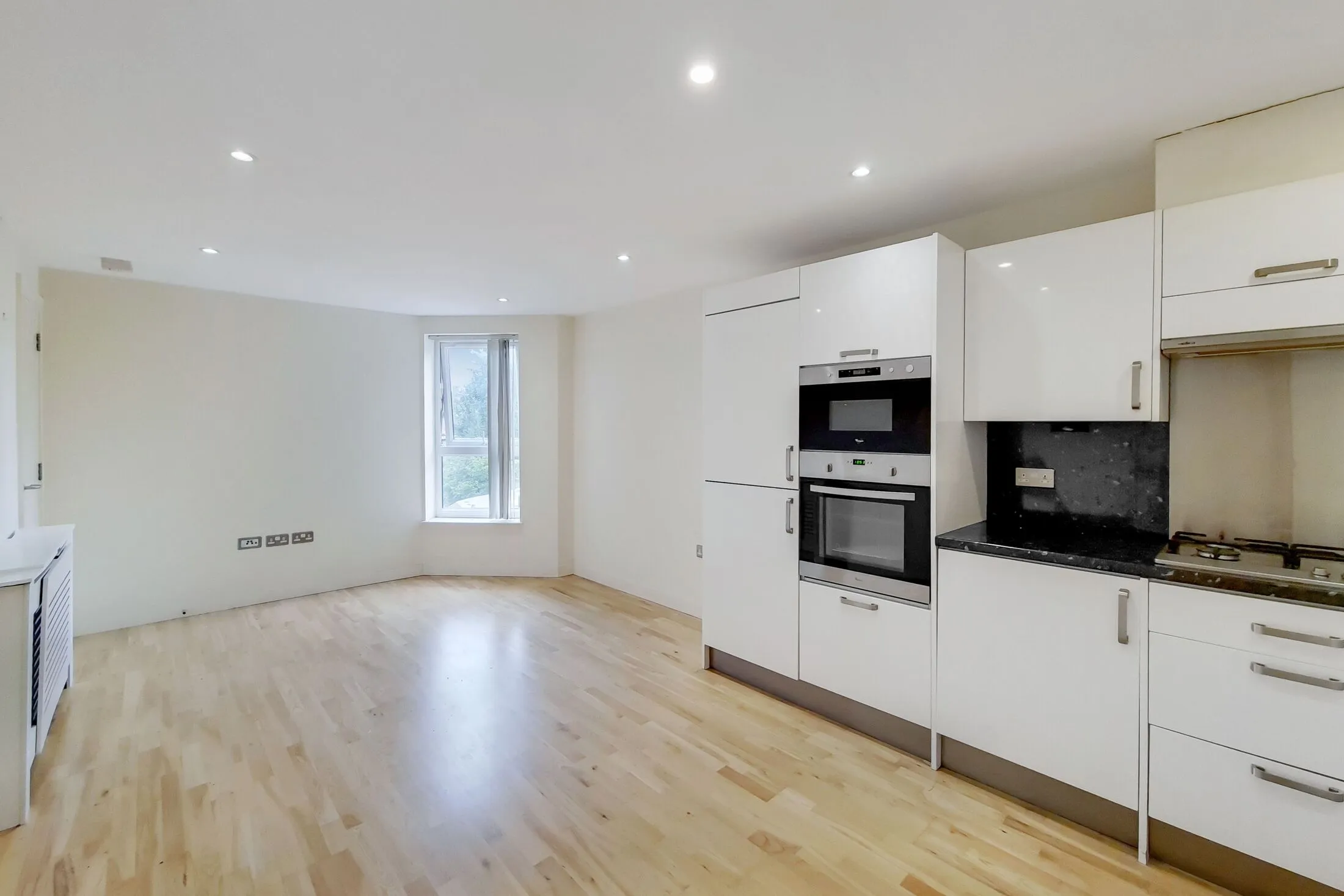 Flat Aldenham Road in Watford