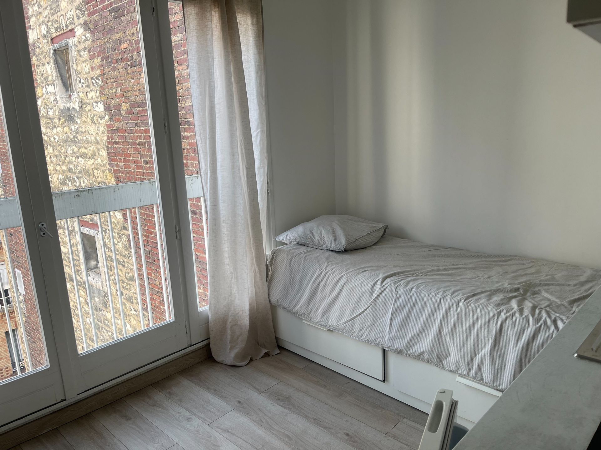 Chambre Rue Ybry à Neuilly-sur-Seine