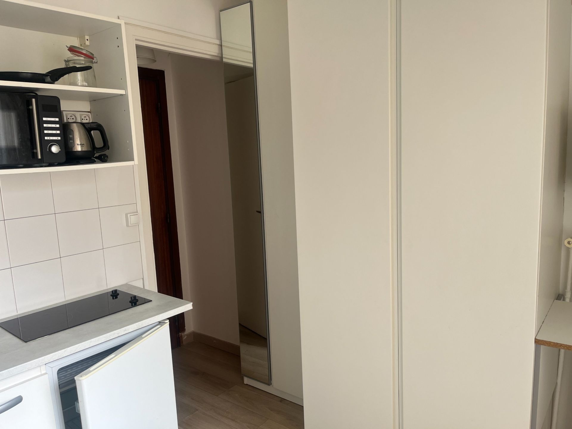 Chambre Rue Ybry à Neuilly-sur-Seine
