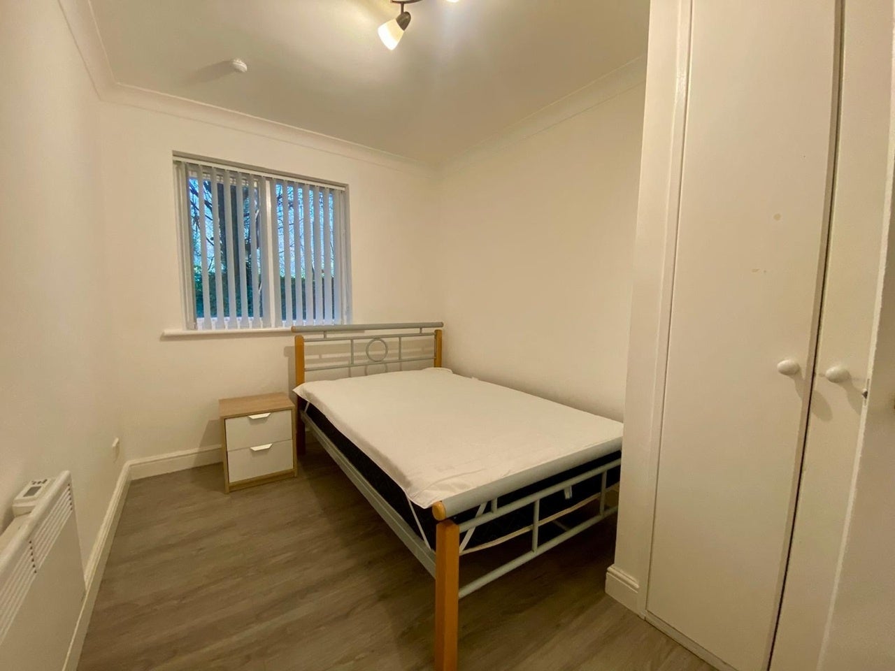 Flat Birchend Close in Greater London