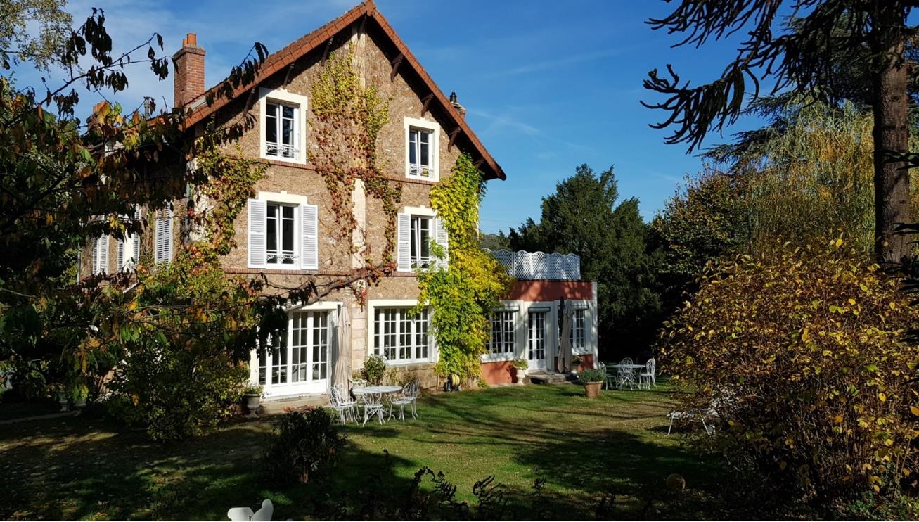 Room Domaine du Val-Vert in Gif-sur-Yvette