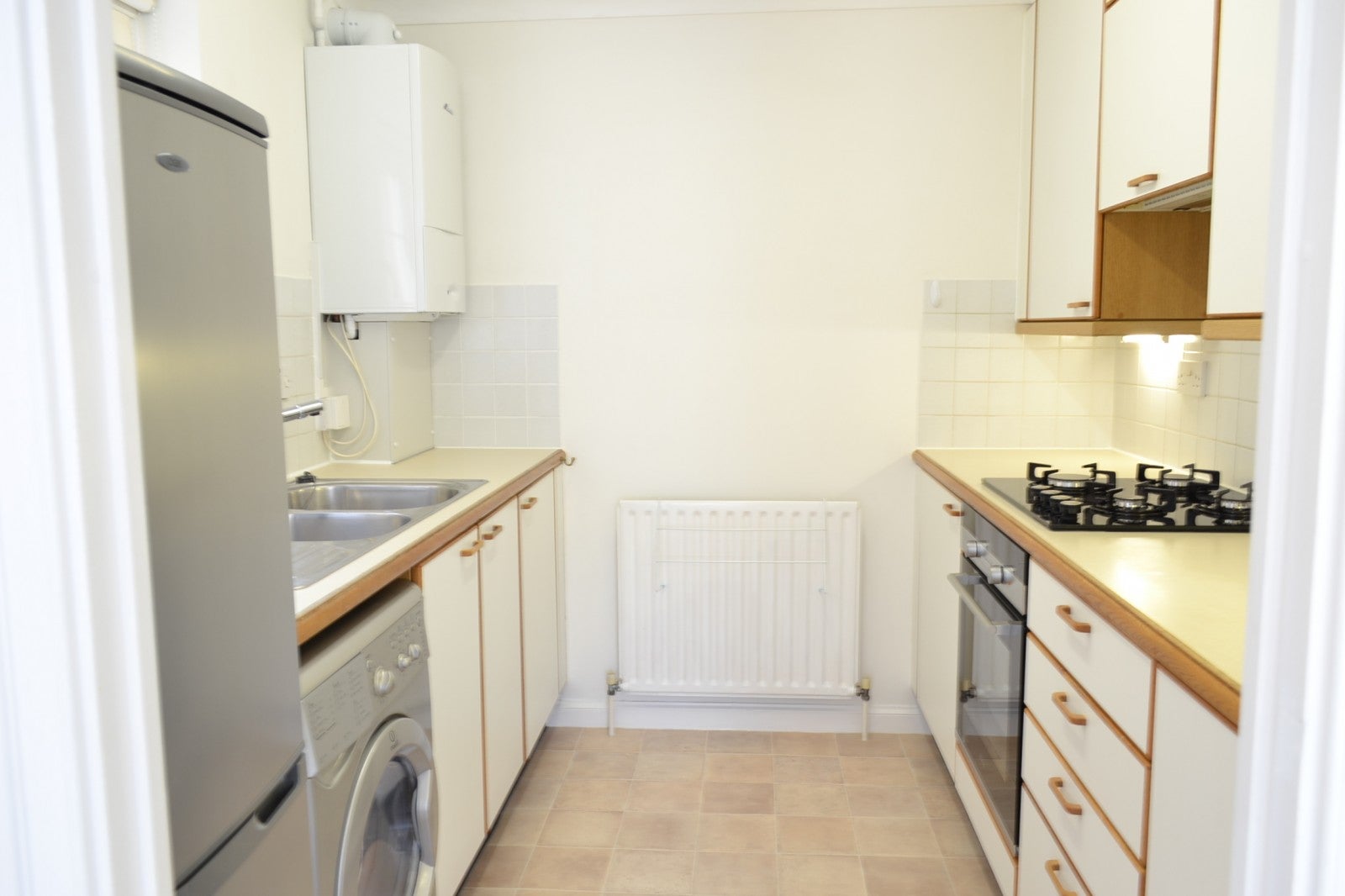 Flat Pagham Close in Chichester