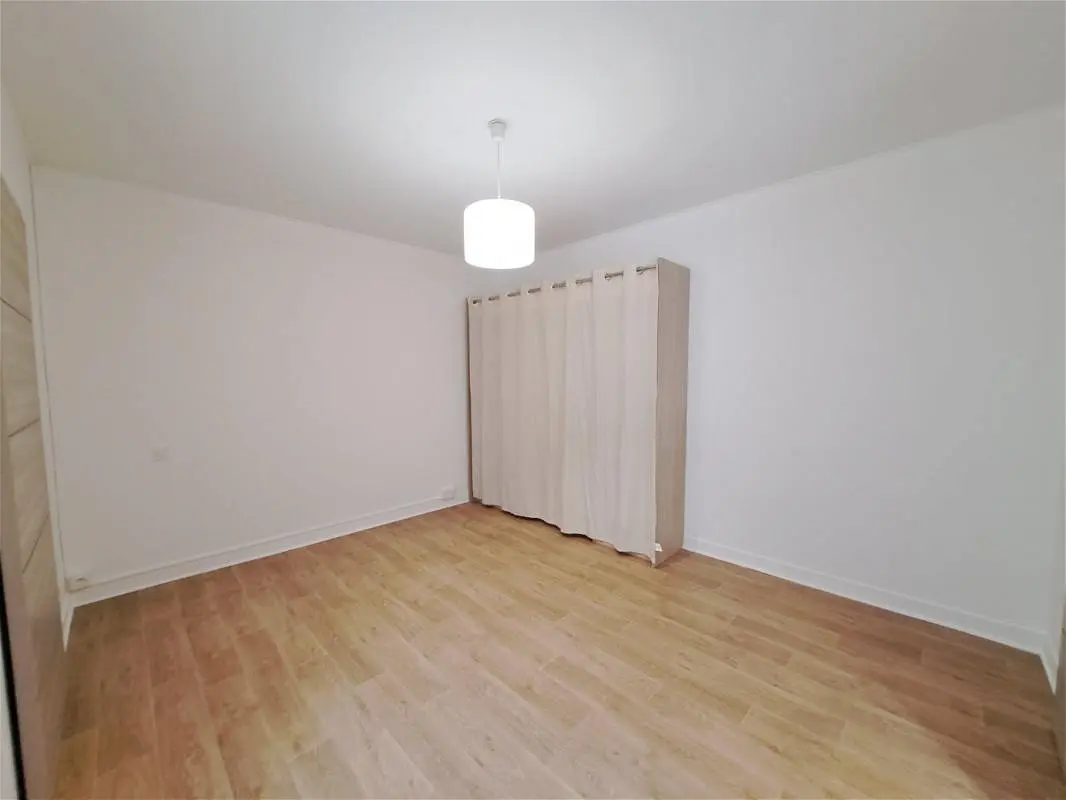 Appartement Rue de la Gare à Saint-Georges-de-Commiers