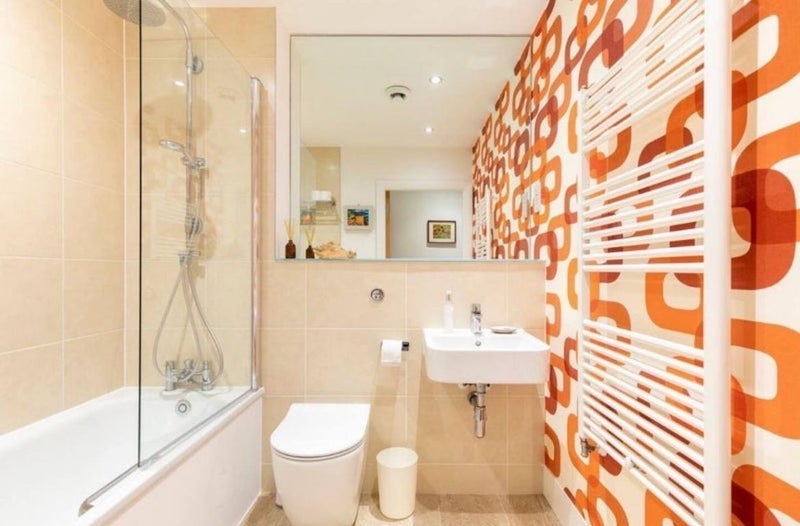 Room Woodmill Close in Greater London