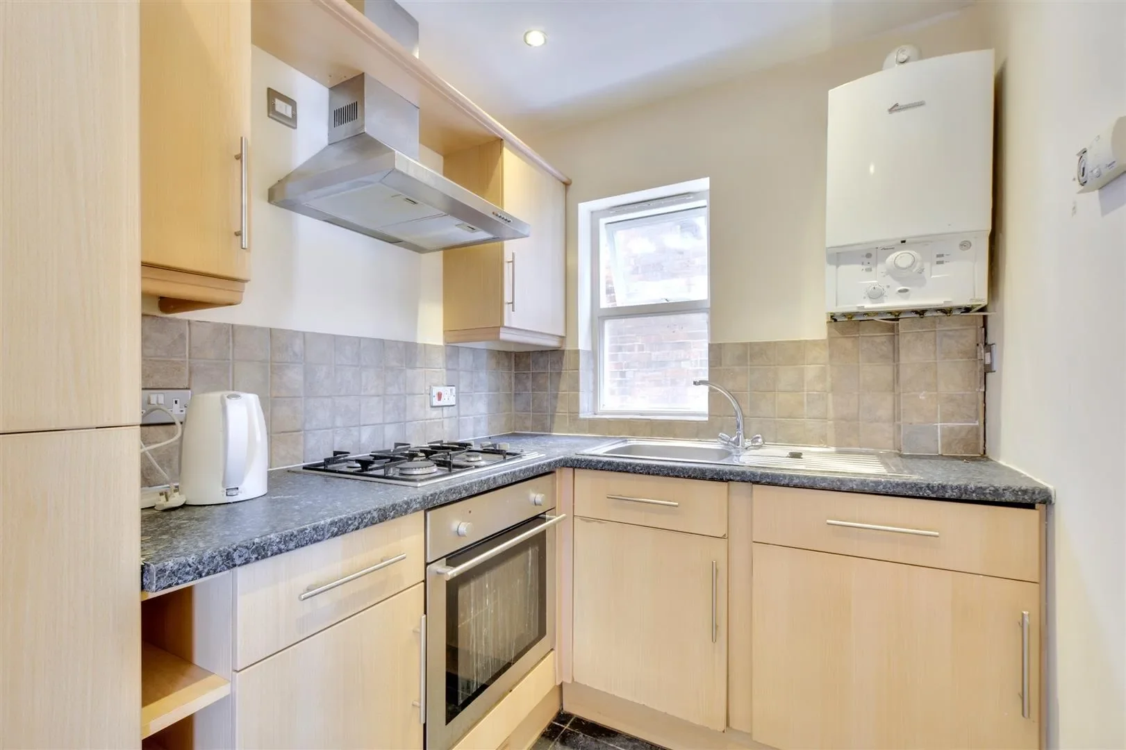 Flat Bingham Road in Nottingham