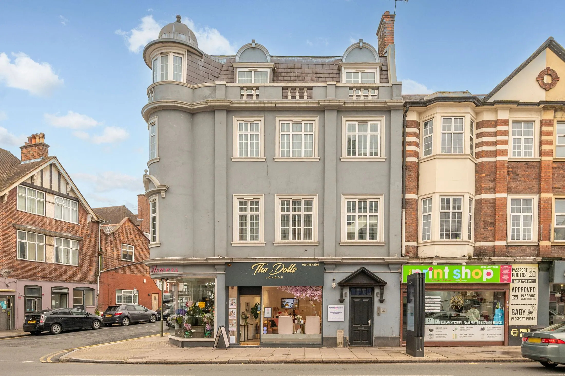 Flat Lodge Road in Greater London