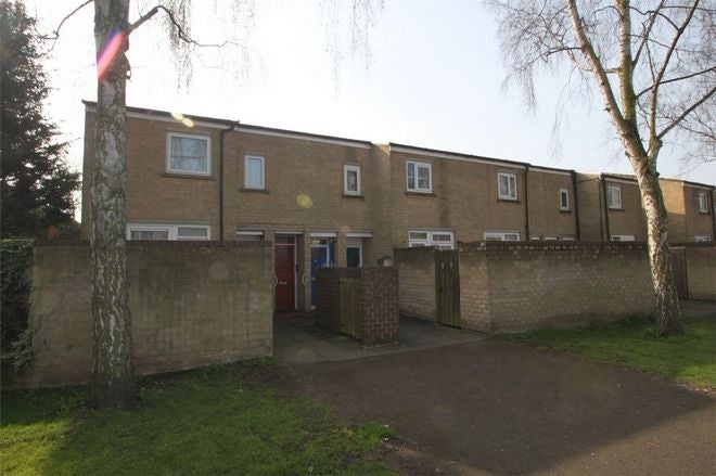 Flat Redfern Close in Greater London