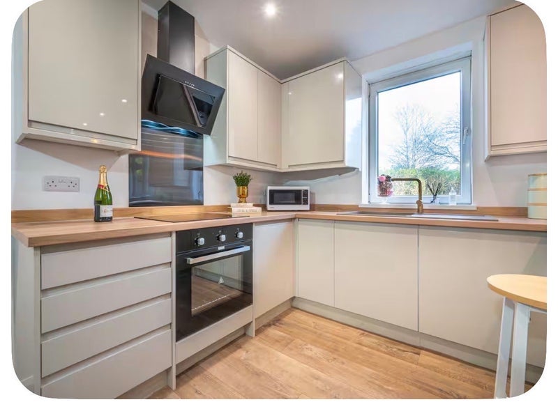 Room Filton Road in Bristol