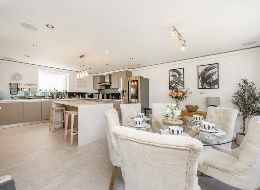 House Cobham Mews in Greater London