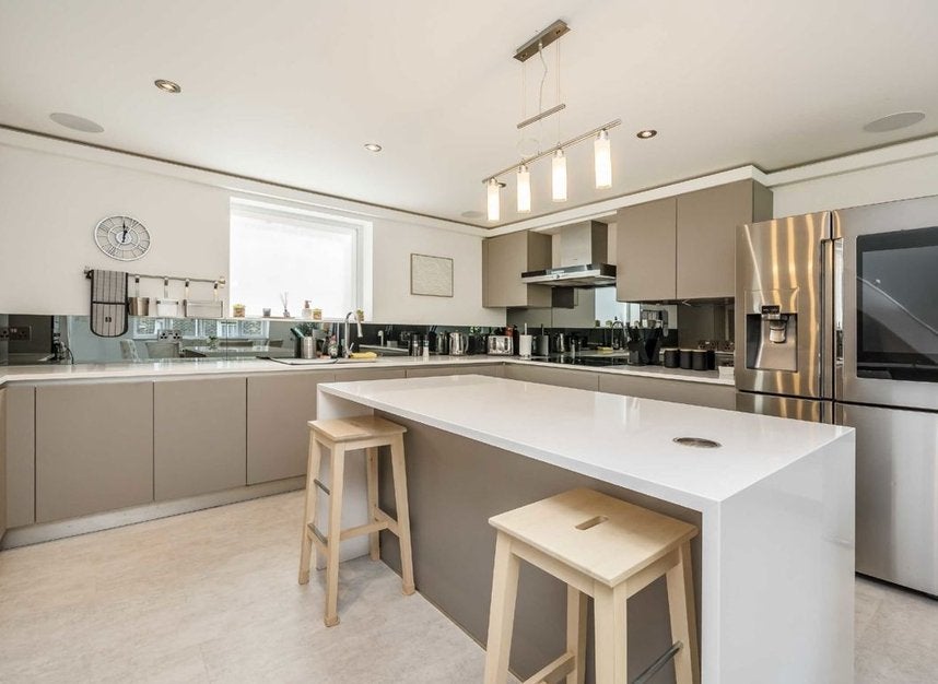 House Cobham Mews in Greater London