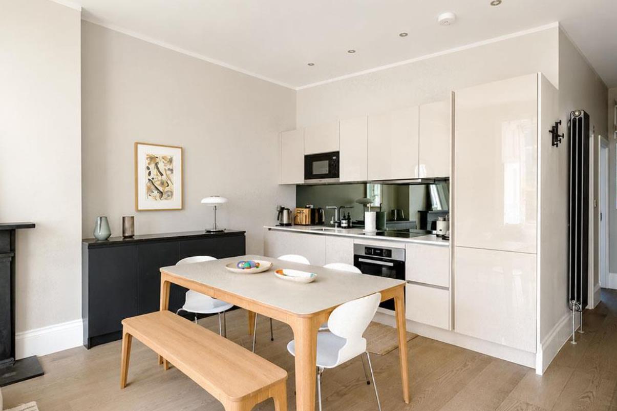 Flat York Terrace West in City of Westminster
