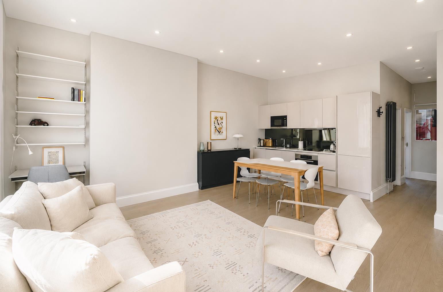 Flat York Terrace West in City of Westminster