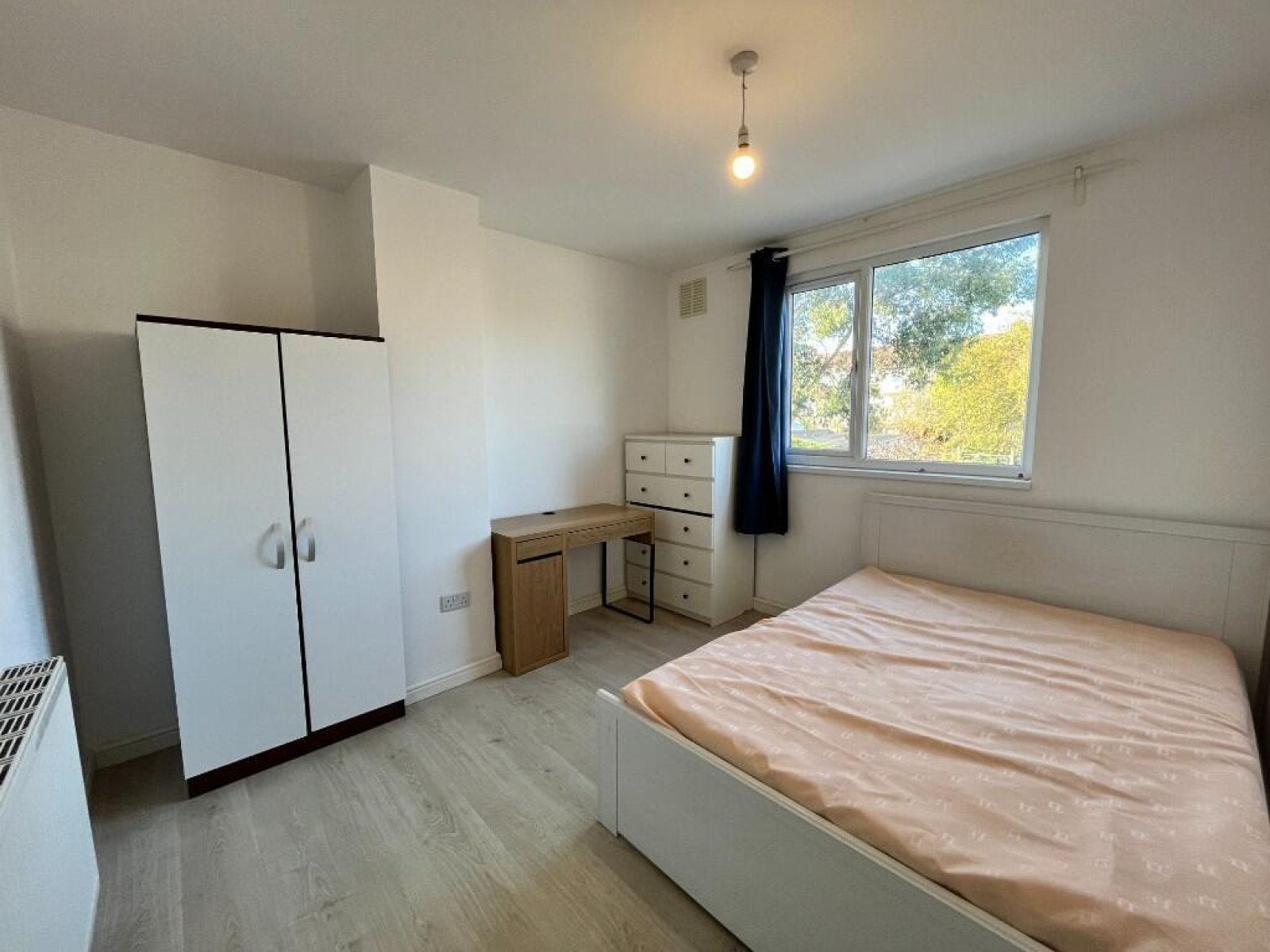 House Nutfield Grove in Filton