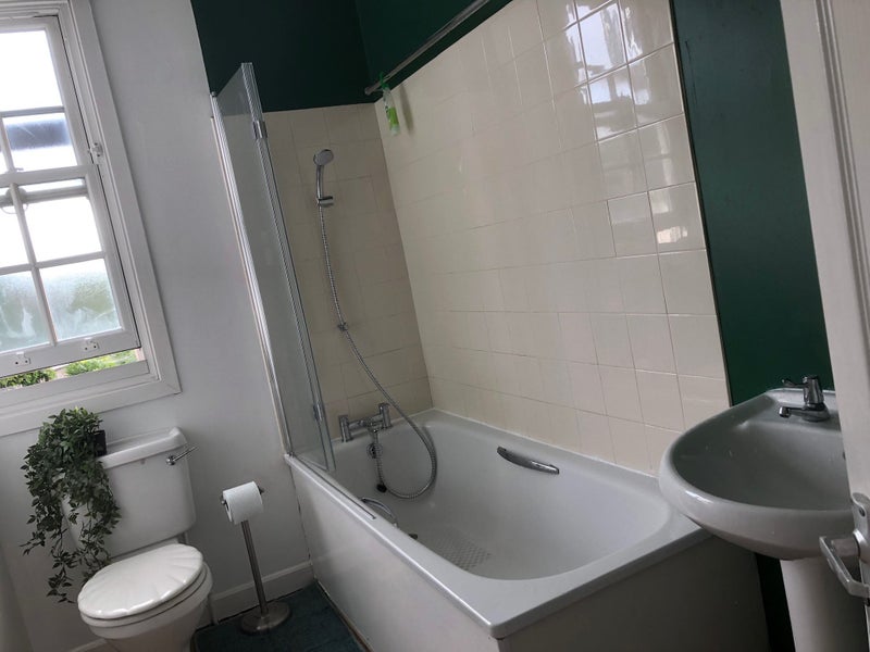 Room Fitzneal Street in Greater London