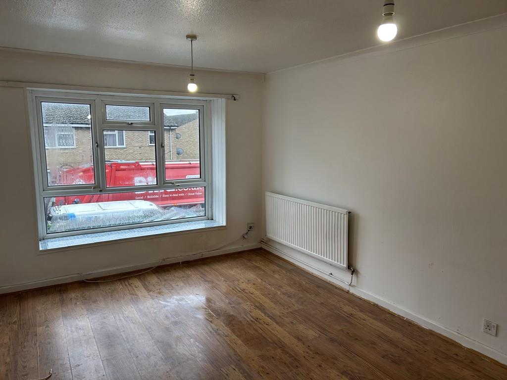 Flat Angel Lane in Greater London