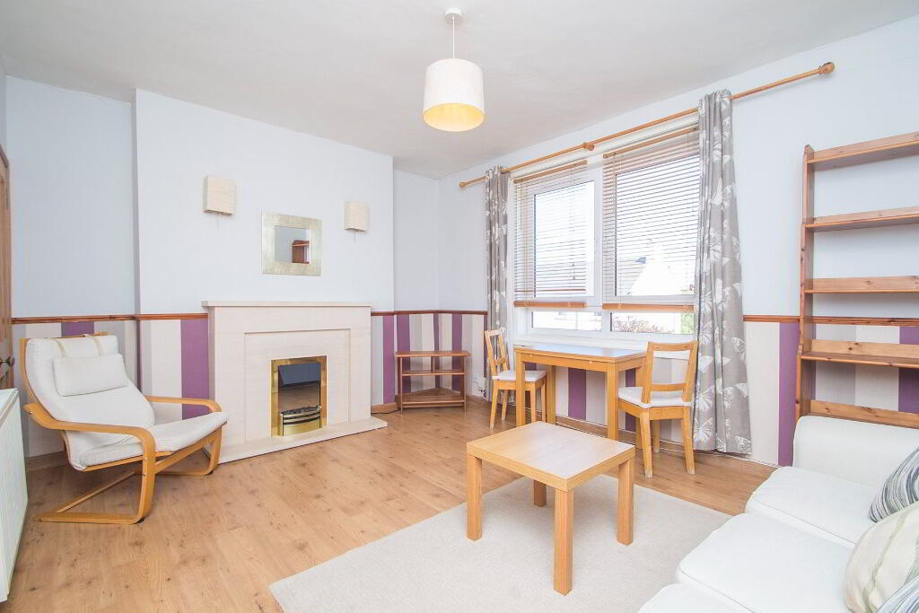 Flat New Mart Road in City of Edinburgh