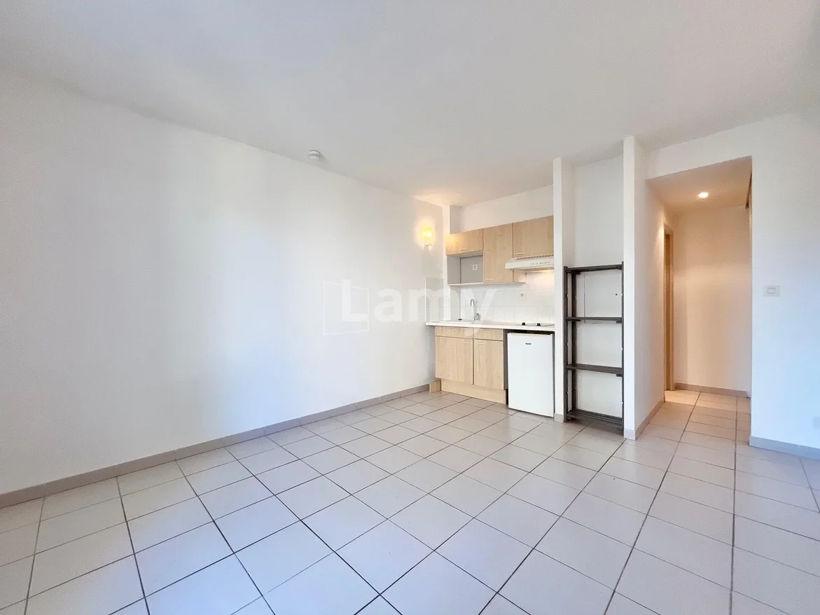 Flat Boulevard Albert Charrier in Aix-en-Provence