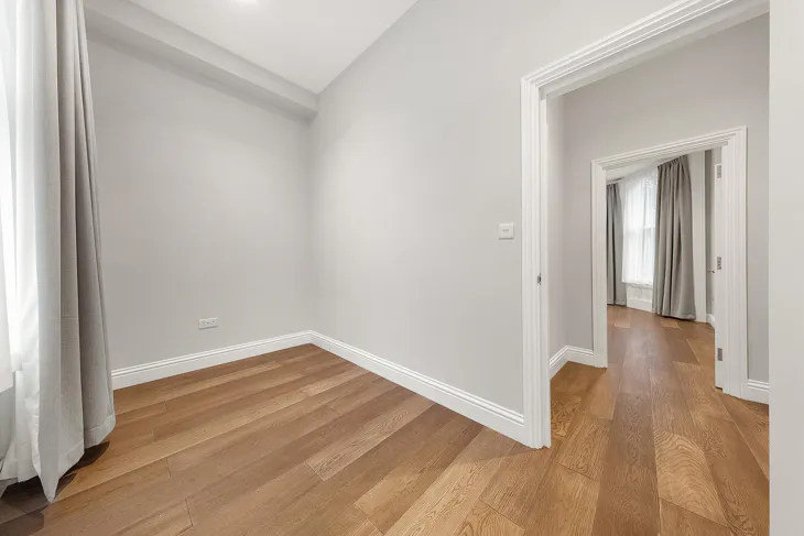 Flat Richmond Road in Greater London