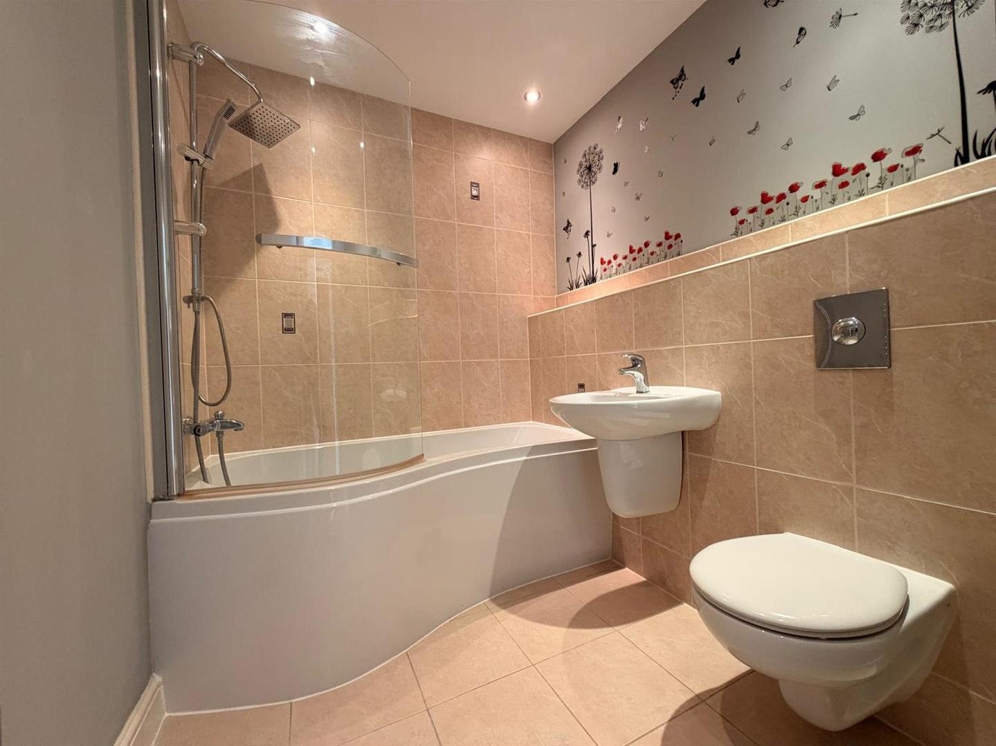 Flat Hanover Court in Redditch