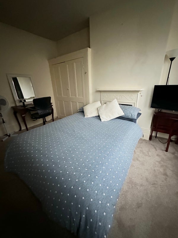 Room Cranley Gardens in Greater London