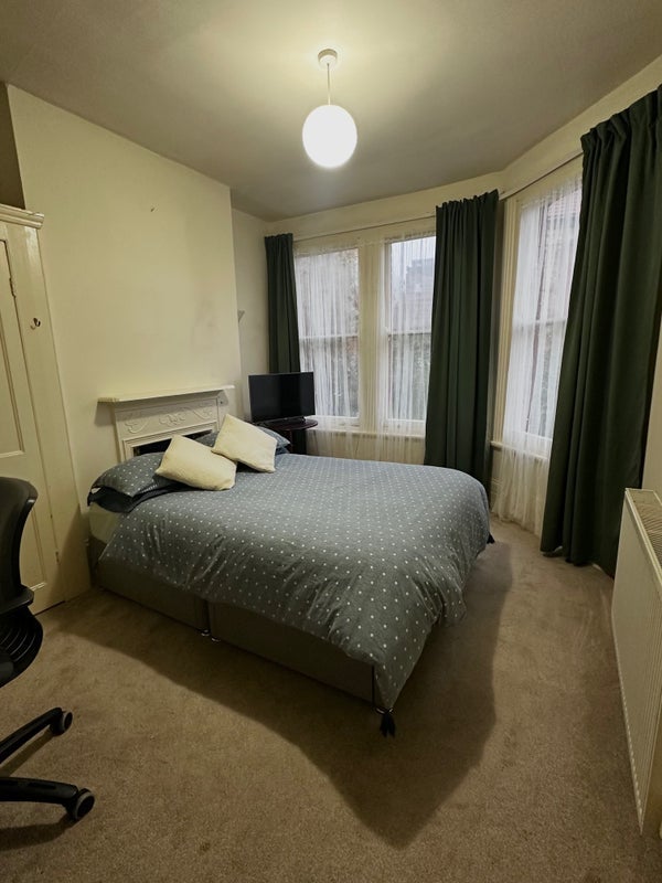 Room Cranley Gardens in Greater London
