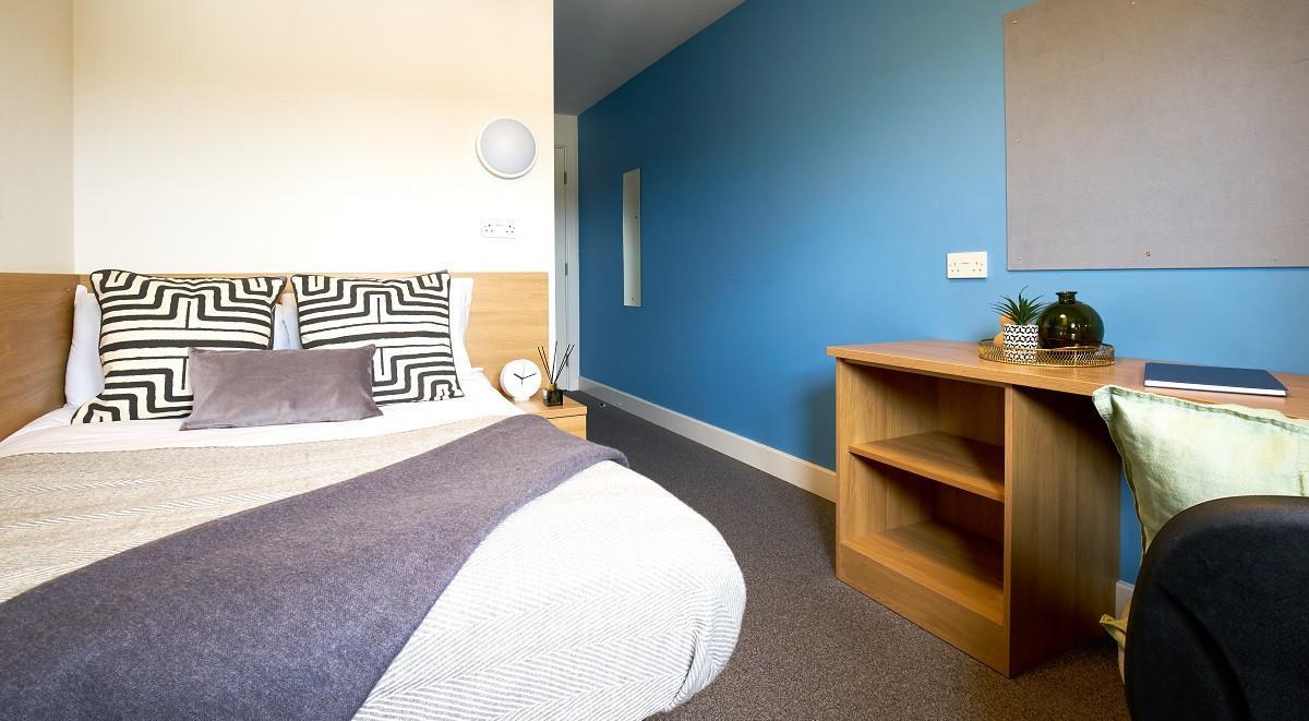 Room Shield Street in Newcastle upon Tyne