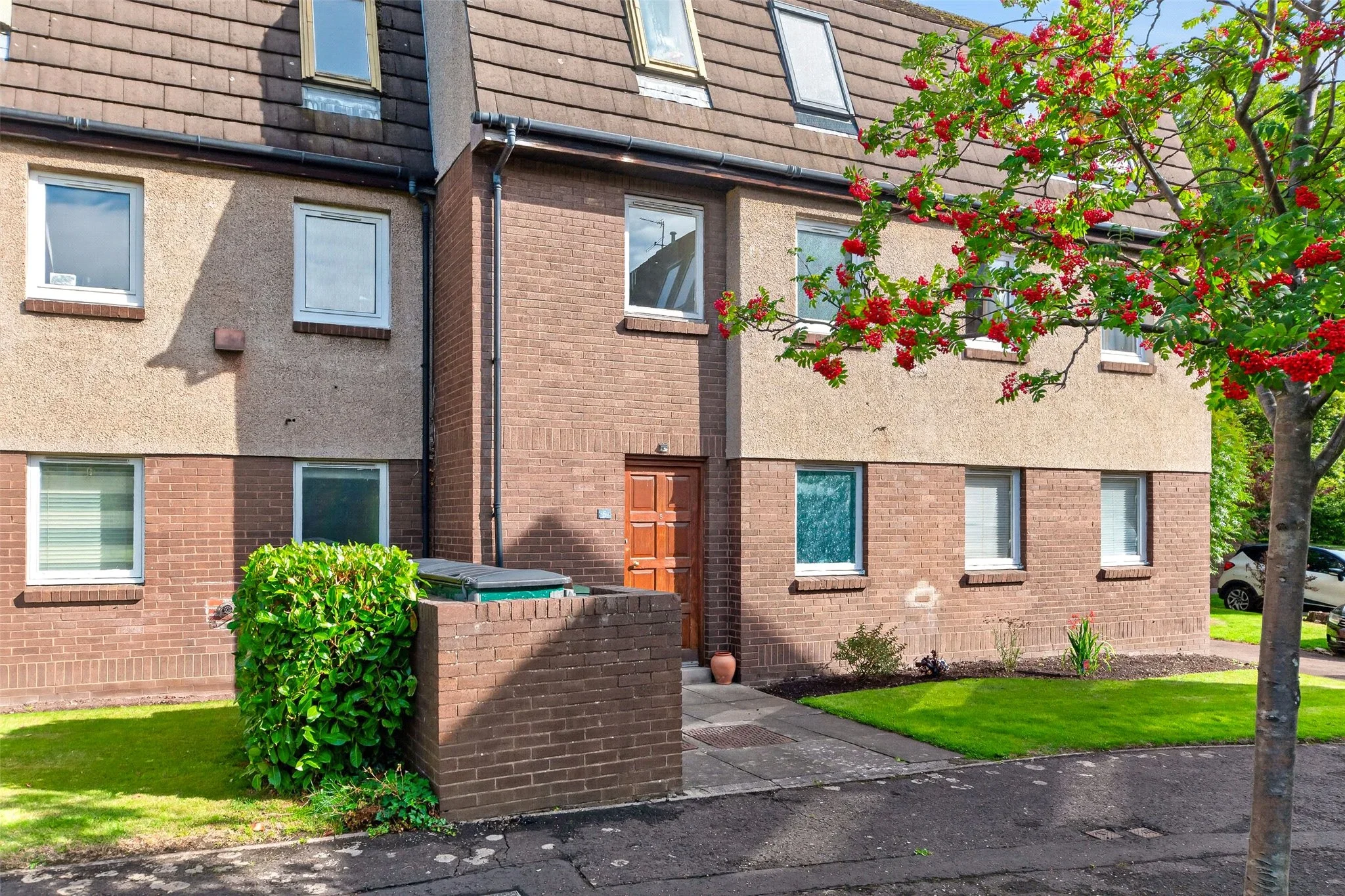 Flat Ettrickdale Place in City of Edinburgh