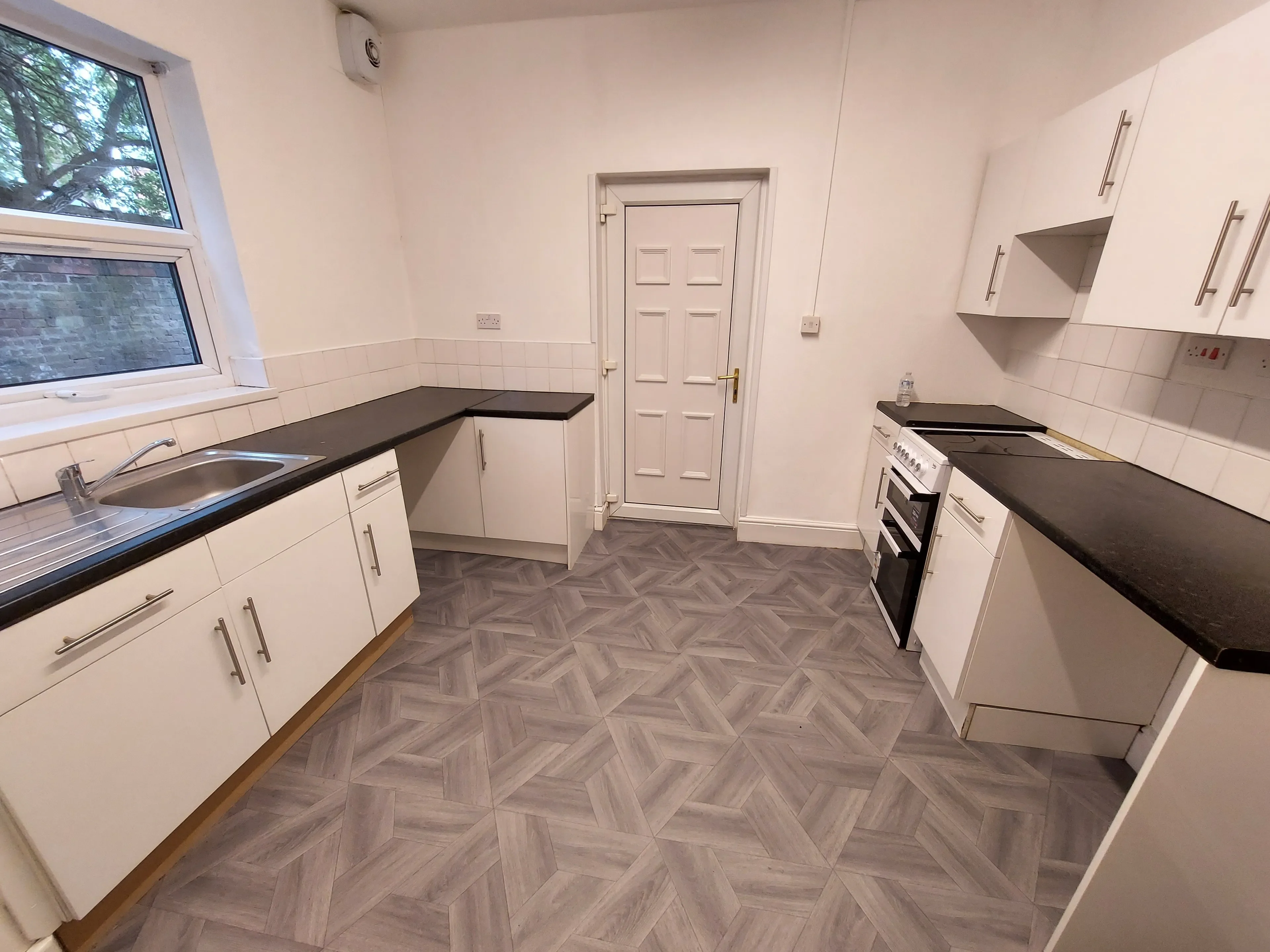 Flat Sutton Road in Walsall