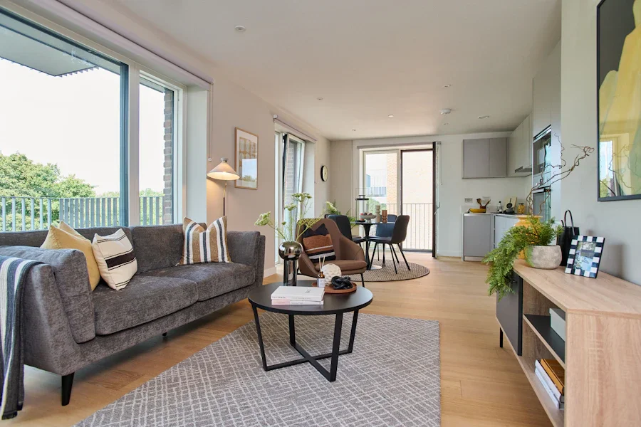 Flat Hale Wharf in Greater London