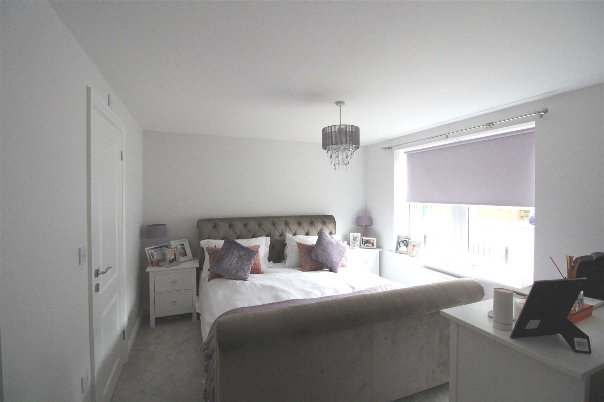 Flat Eastwood Boulevard in Southend-on-Sea