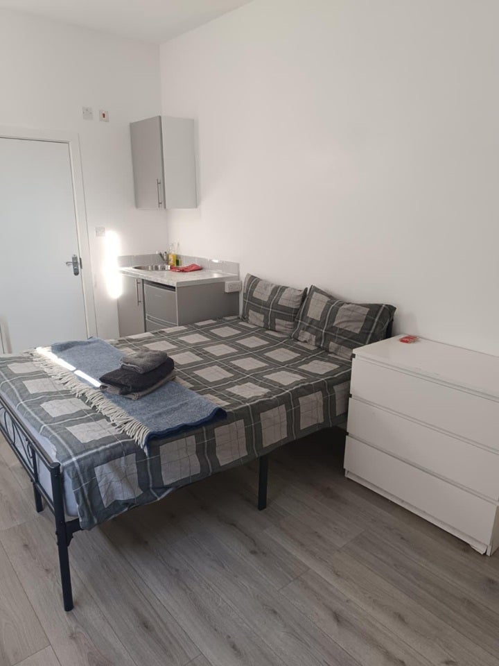 Room Seven Sisters Road in Greater London