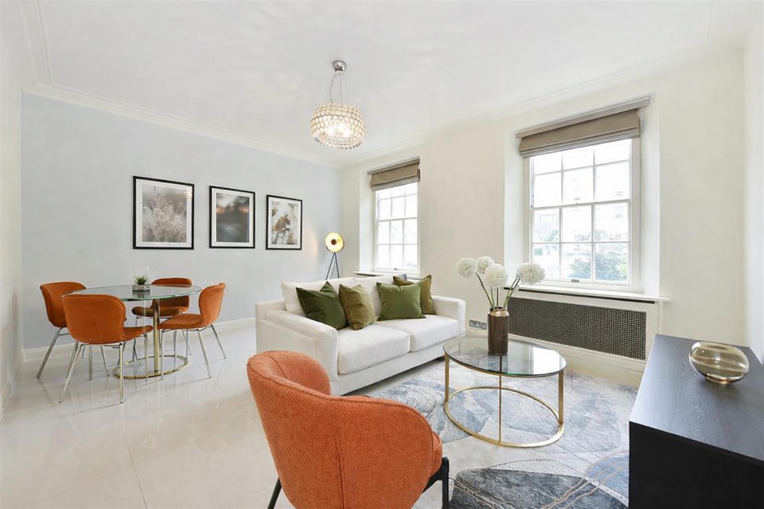 Flat Duchess Mews in City of Westminster