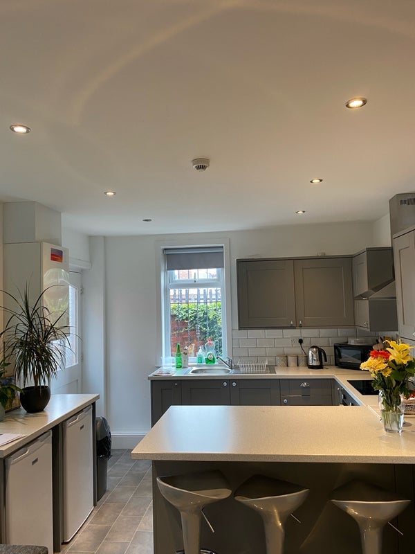 Room Lytham Road in Preston