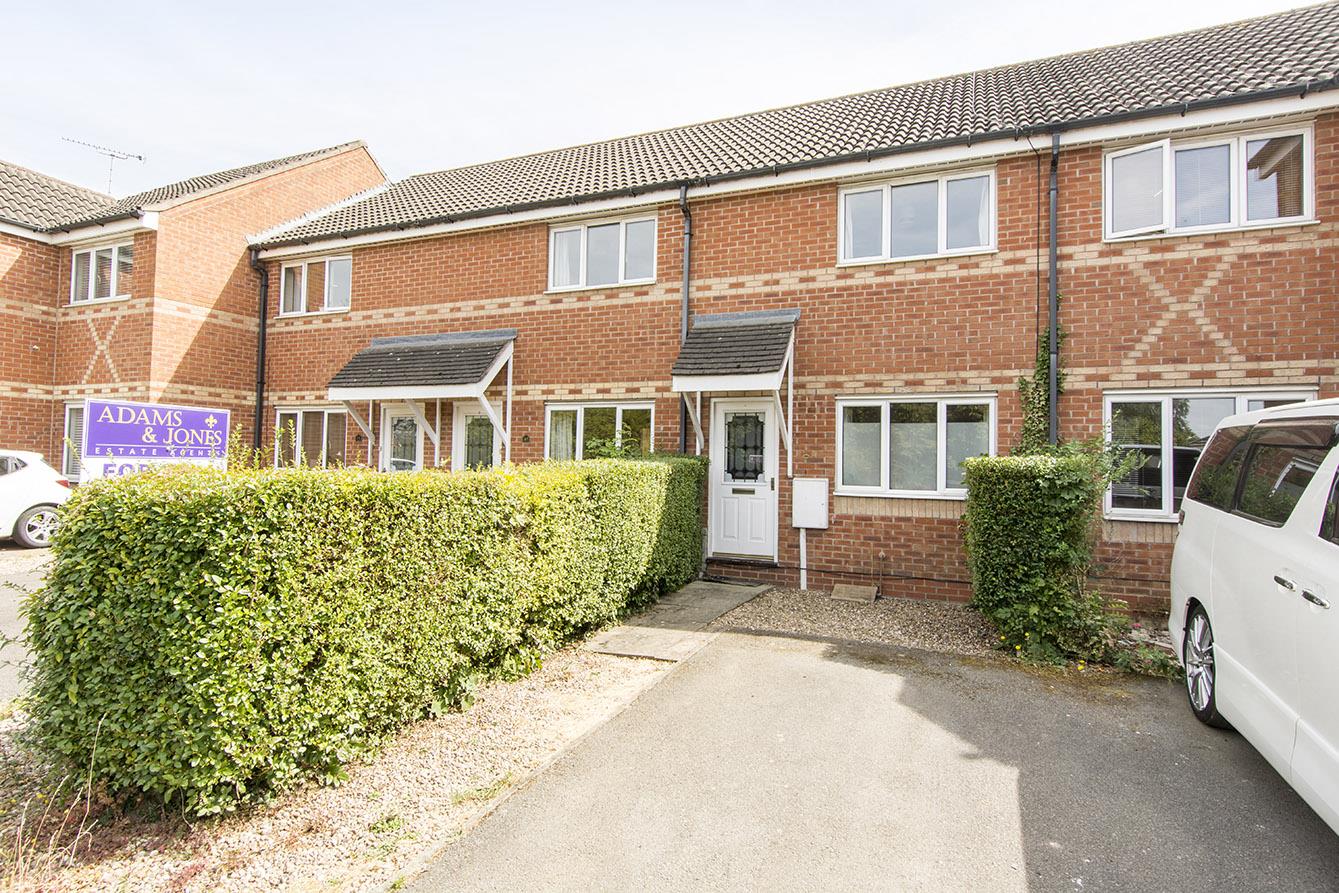 House Thatch Meadow Drive in Harborough