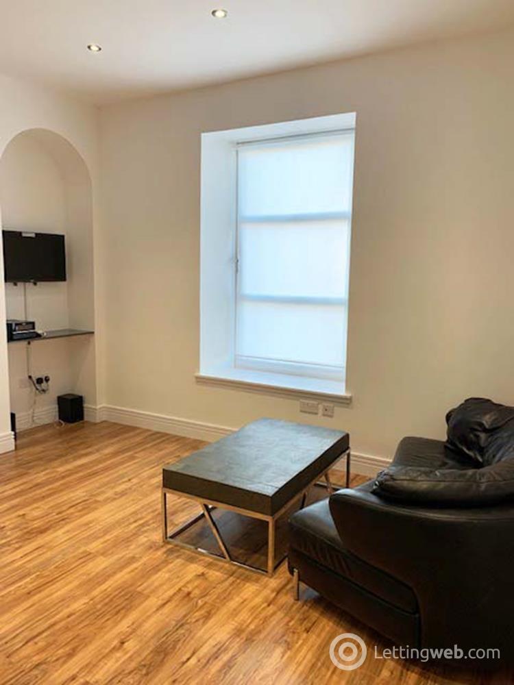 Flat Holburn Street in Aberdeen City