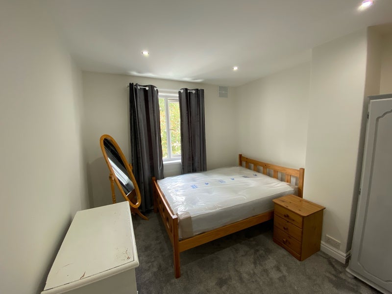 Room Aireville Mount in Bradford