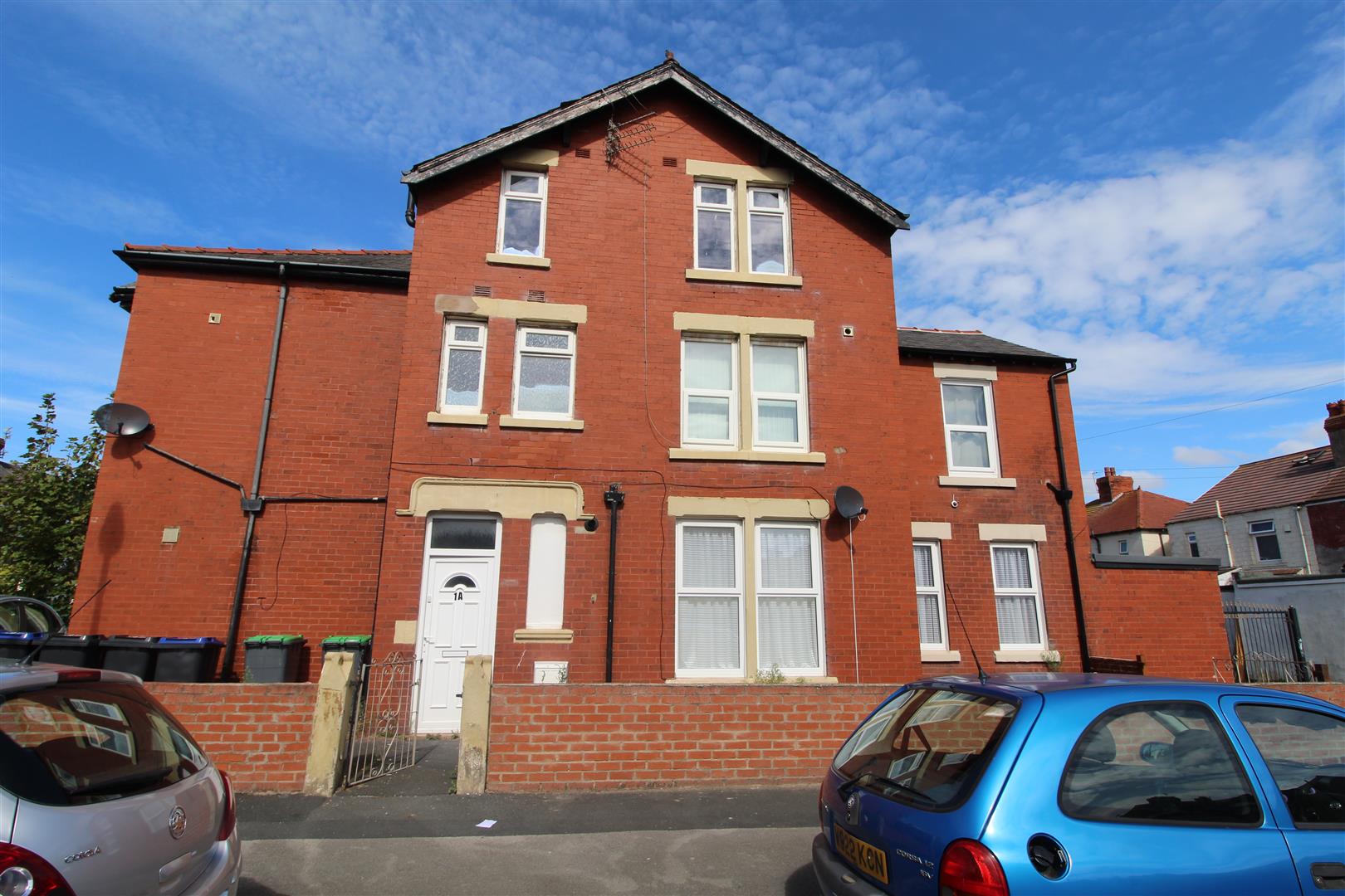 Flat St Heliers Road in Blackpool