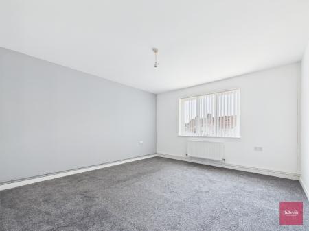Flat Saddler Street in Swansea