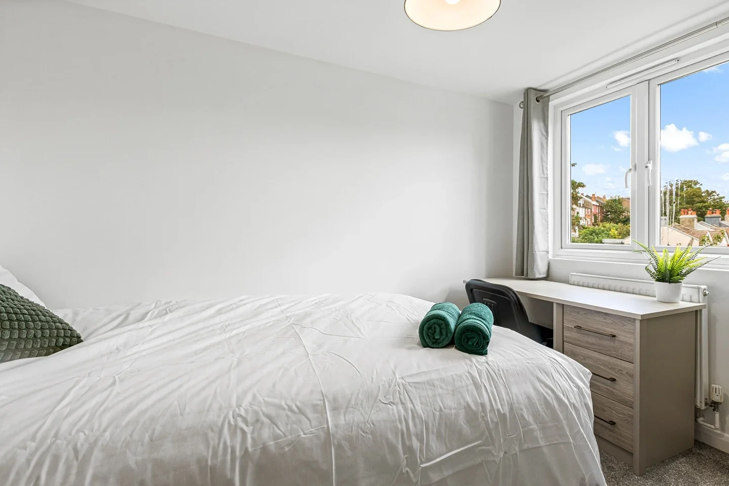 Room Upper Hollingdean Road in Brighton