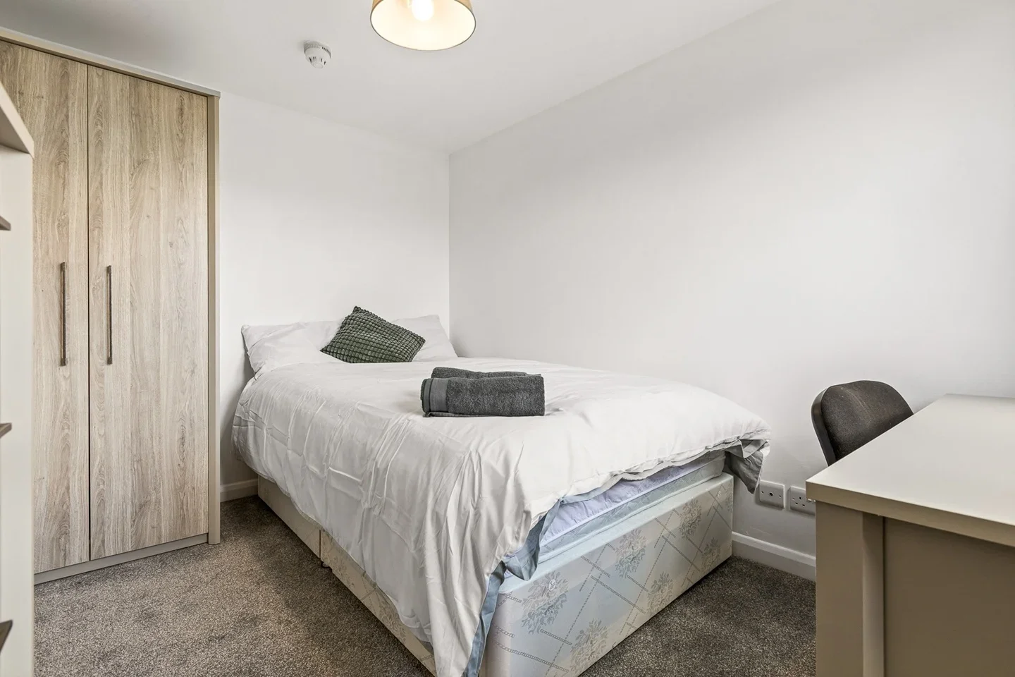 Room Upper Hollingdean Road in Brighton