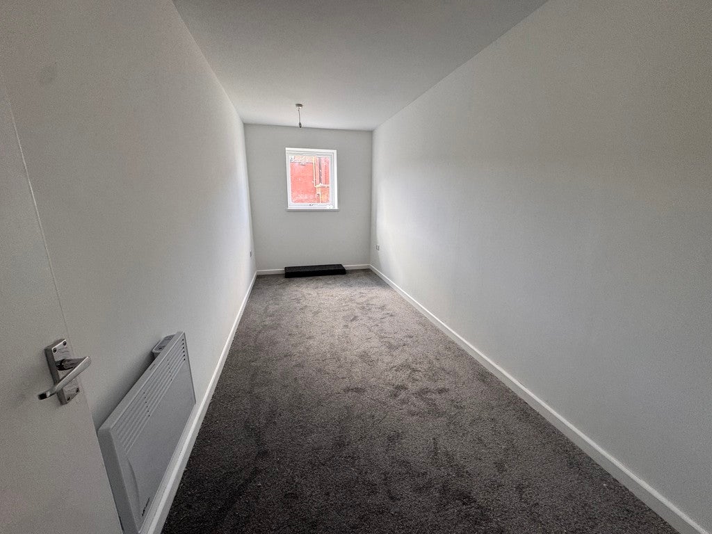Flat Penn Road in Wolverhampton