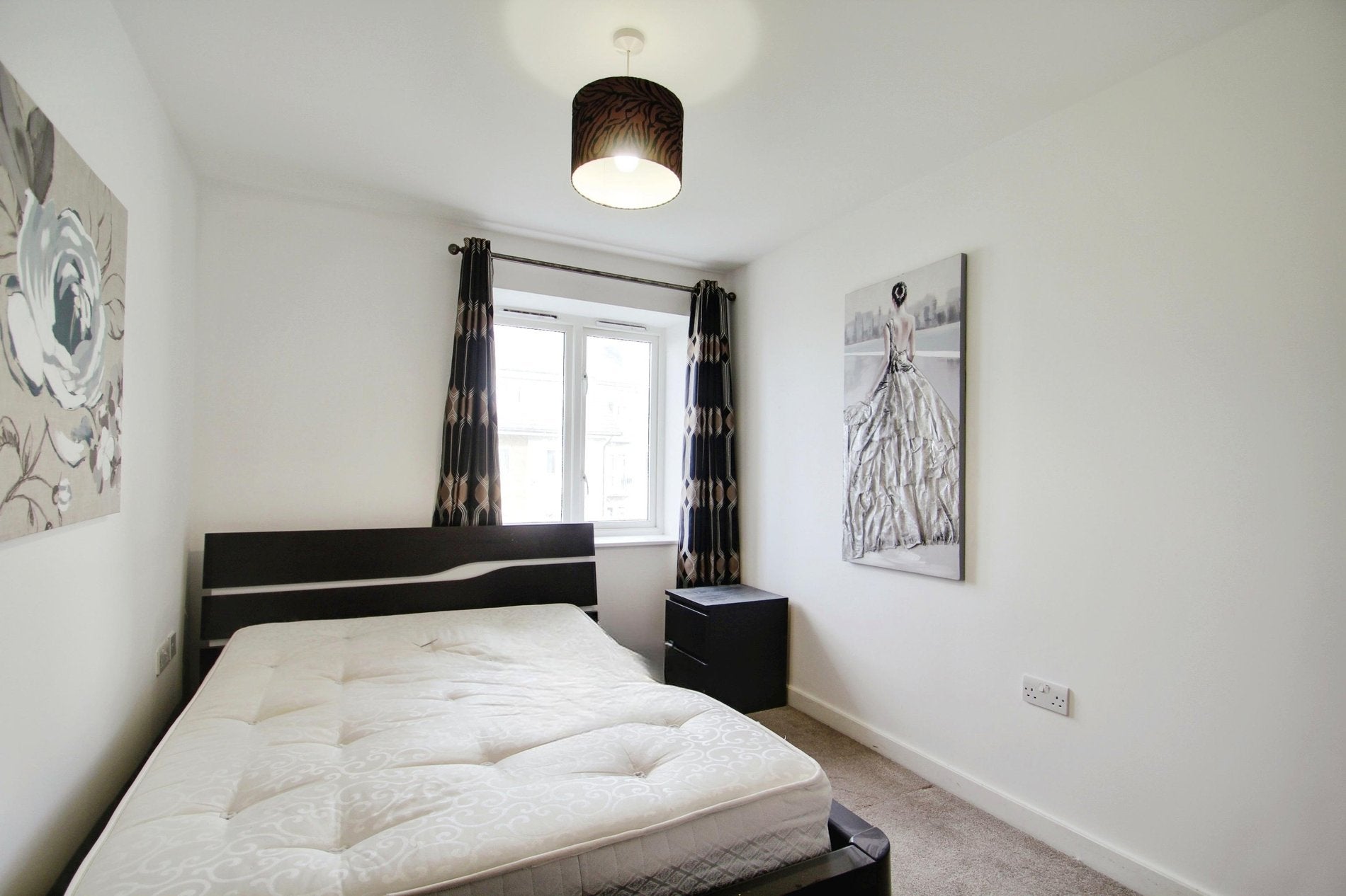 Flat Porters Way in Greater London