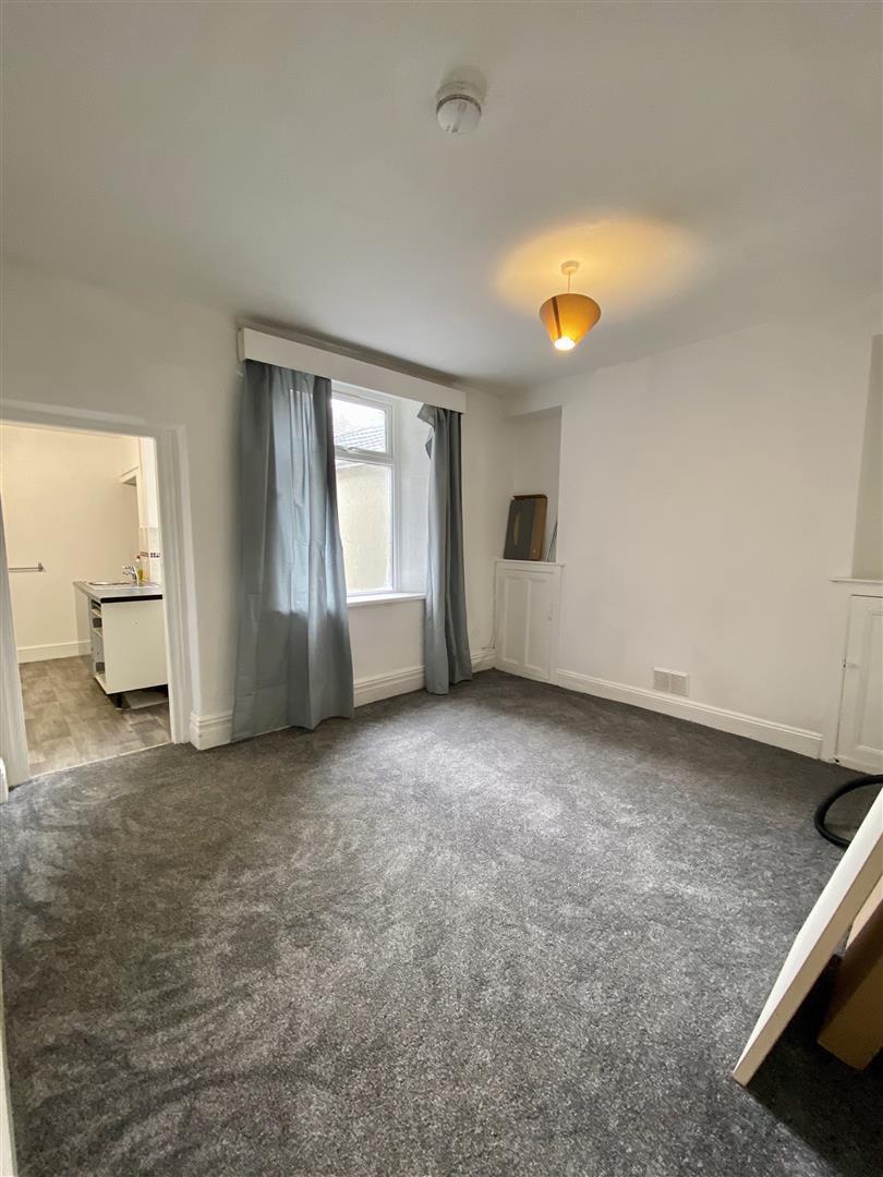 Flat John Street in Pontypridd