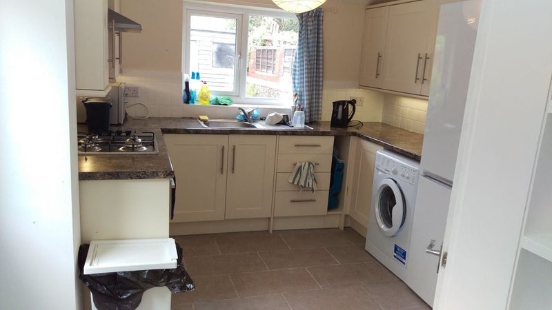 Room Marston Road in Bristol