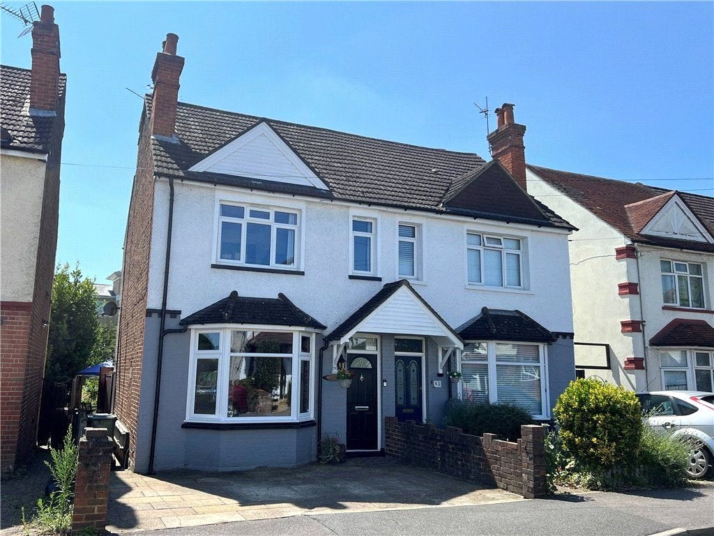 Flat Weston Road in Guildford