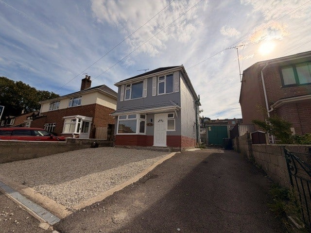 House Glencoe Road in Poole