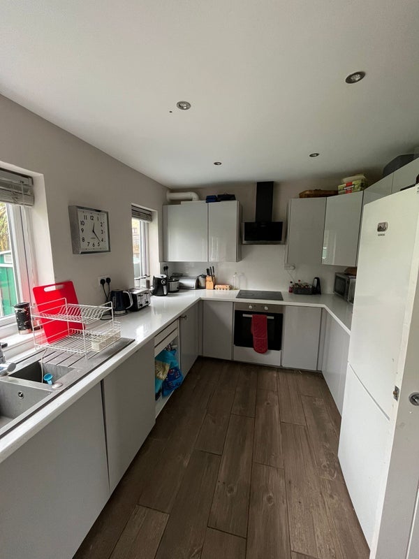Room Pit Leasow Close in Birmingham
